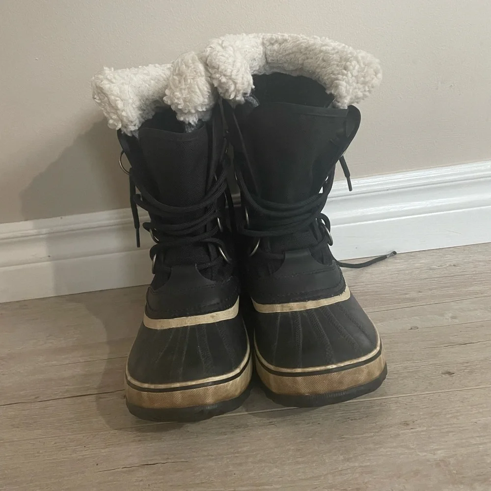 SOREL Black Winter Boots Size 7 - Picture 4 of 6